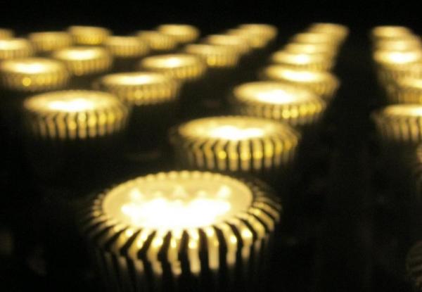 从封装结构到���装材料诠释陶瓷�U��\�? />
										</div>
										<div   id=